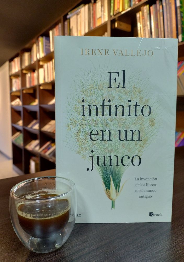 EL INFINITO EN UN JUNCO