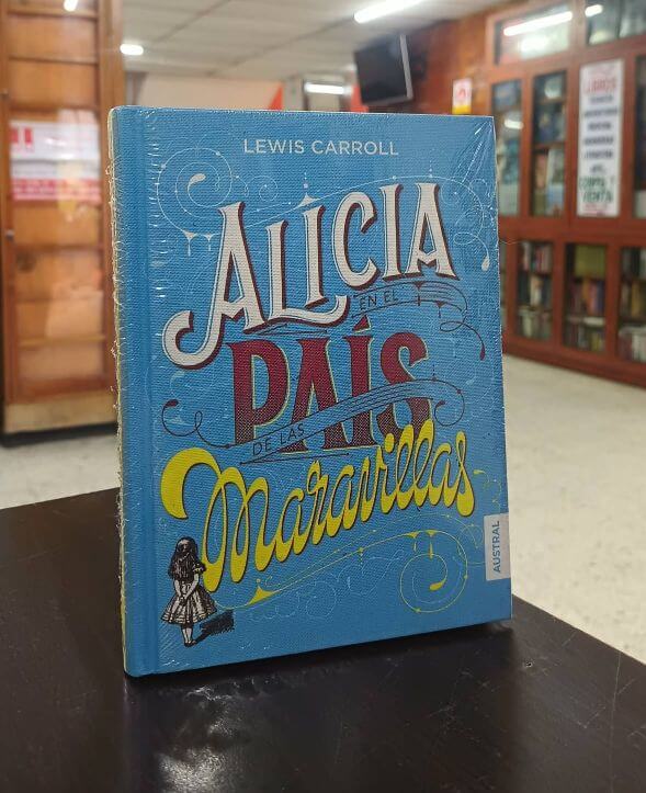 ALICIA EN EL PAÍS DE LAS MARAVILLAS