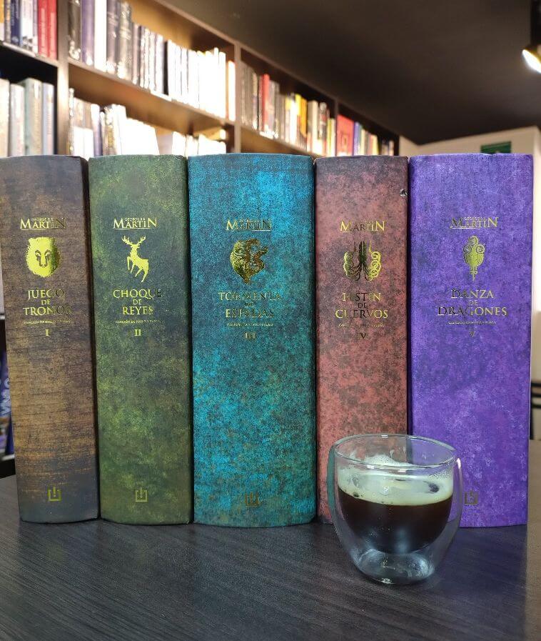 JUEGO DE TRONOS COLECCION 5 TOMOS