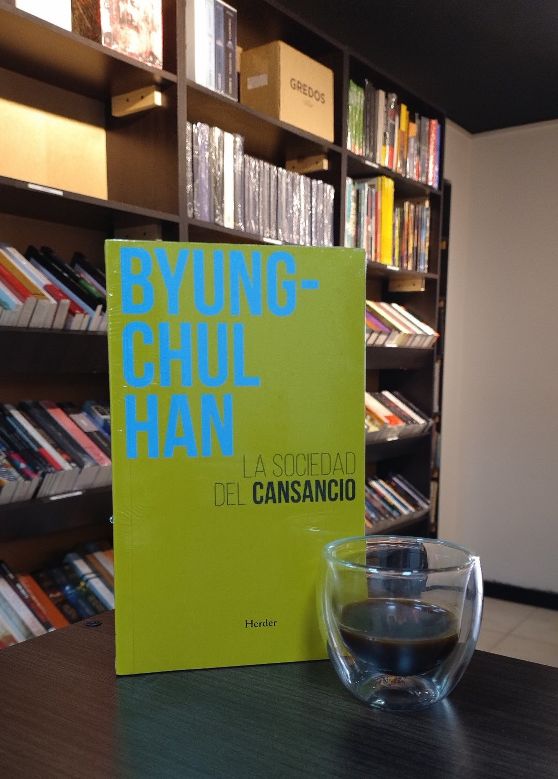 LA SOCIEDAD DEL CANSANCIO