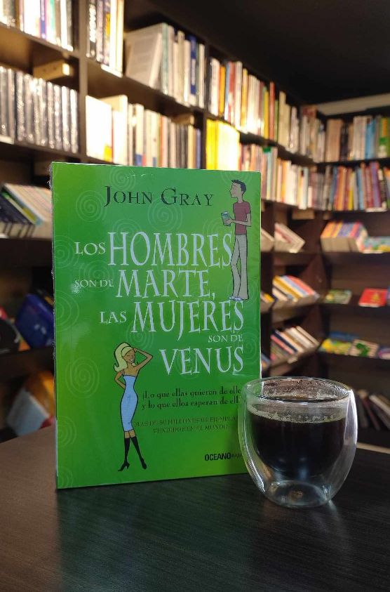 LOS HOMBRES SON DE MARTE, LAS MUJERES SON DE VENUS