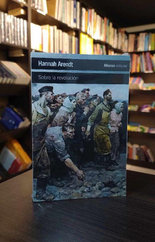 SOBRE LA REVOLUCION