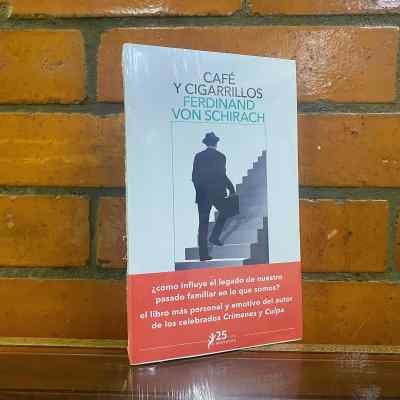 CAFÉ Y CIGARRILLOS