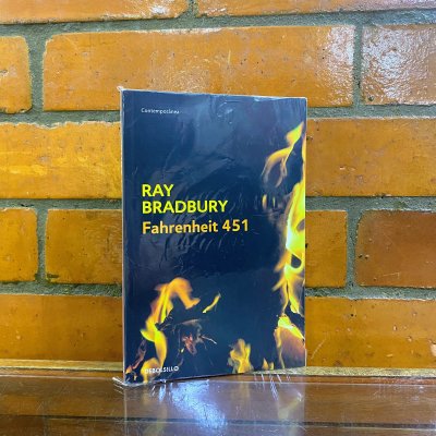 FAHRENHEIT 451