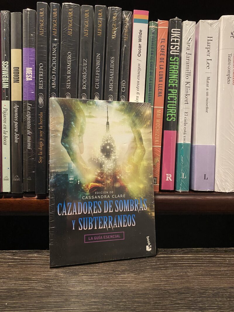 CAZADORES DE SOMBRAS Y SUBTERRÁNEOS