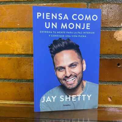 PIENSA COMO UN MONJE